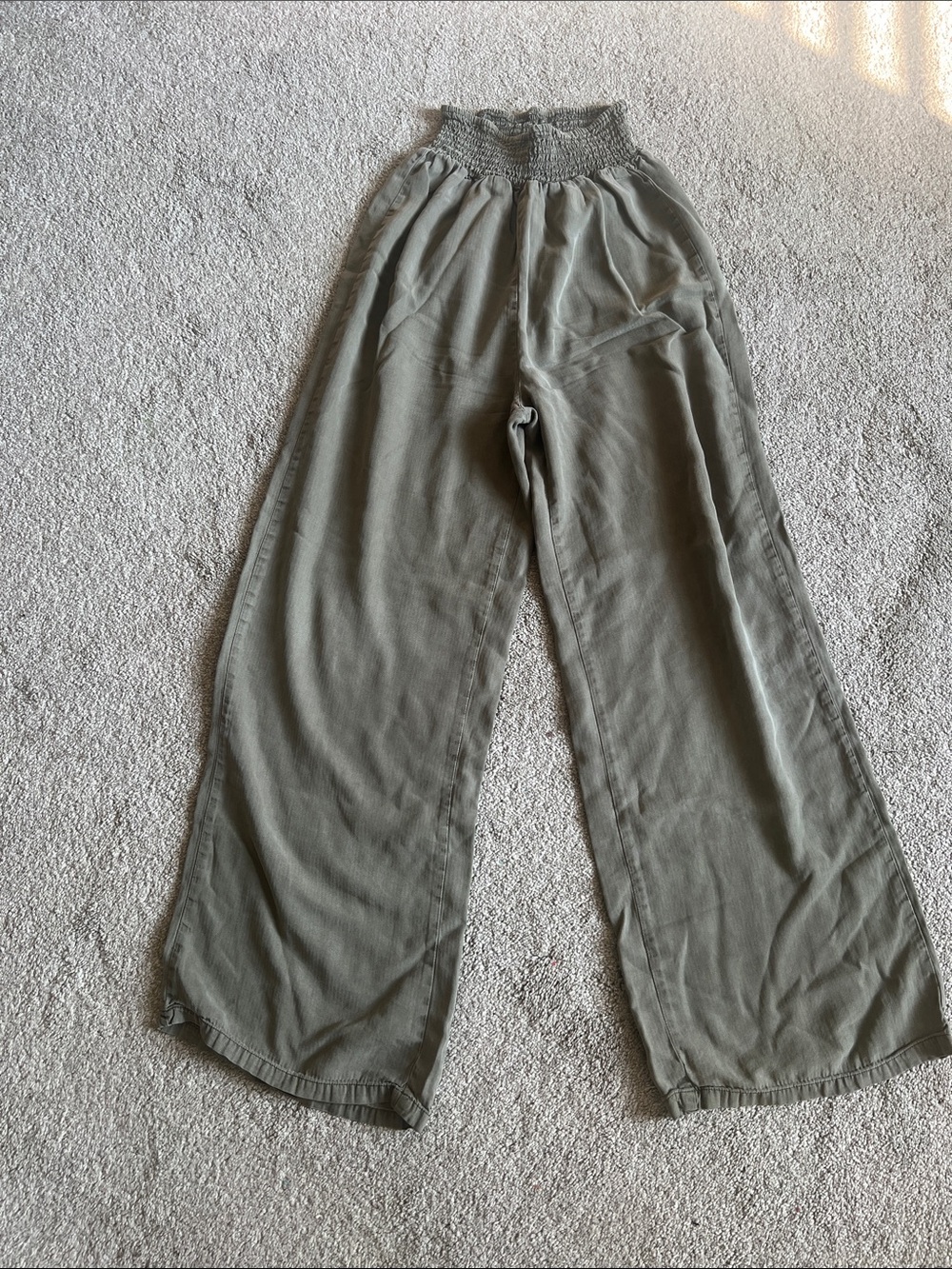 Harper Olive Lyocell Smocked Waist Wide Leg Pants Small Boho